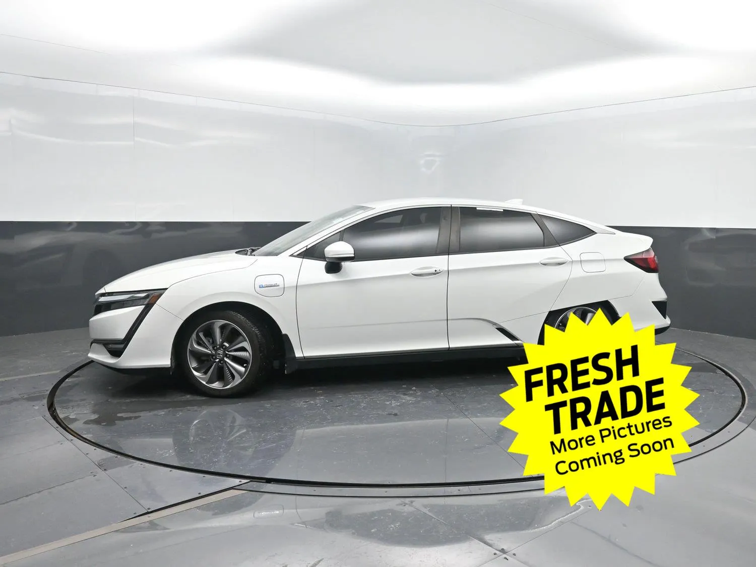 White 2018 Honda Clarity Plug-In Hybrid Touring for sale in Charles City, IA