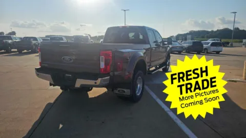 More photos of 2017 Ford Super Duty F-350 DRW Lariat at Mike Molstead Chevrolet, GMC, IA