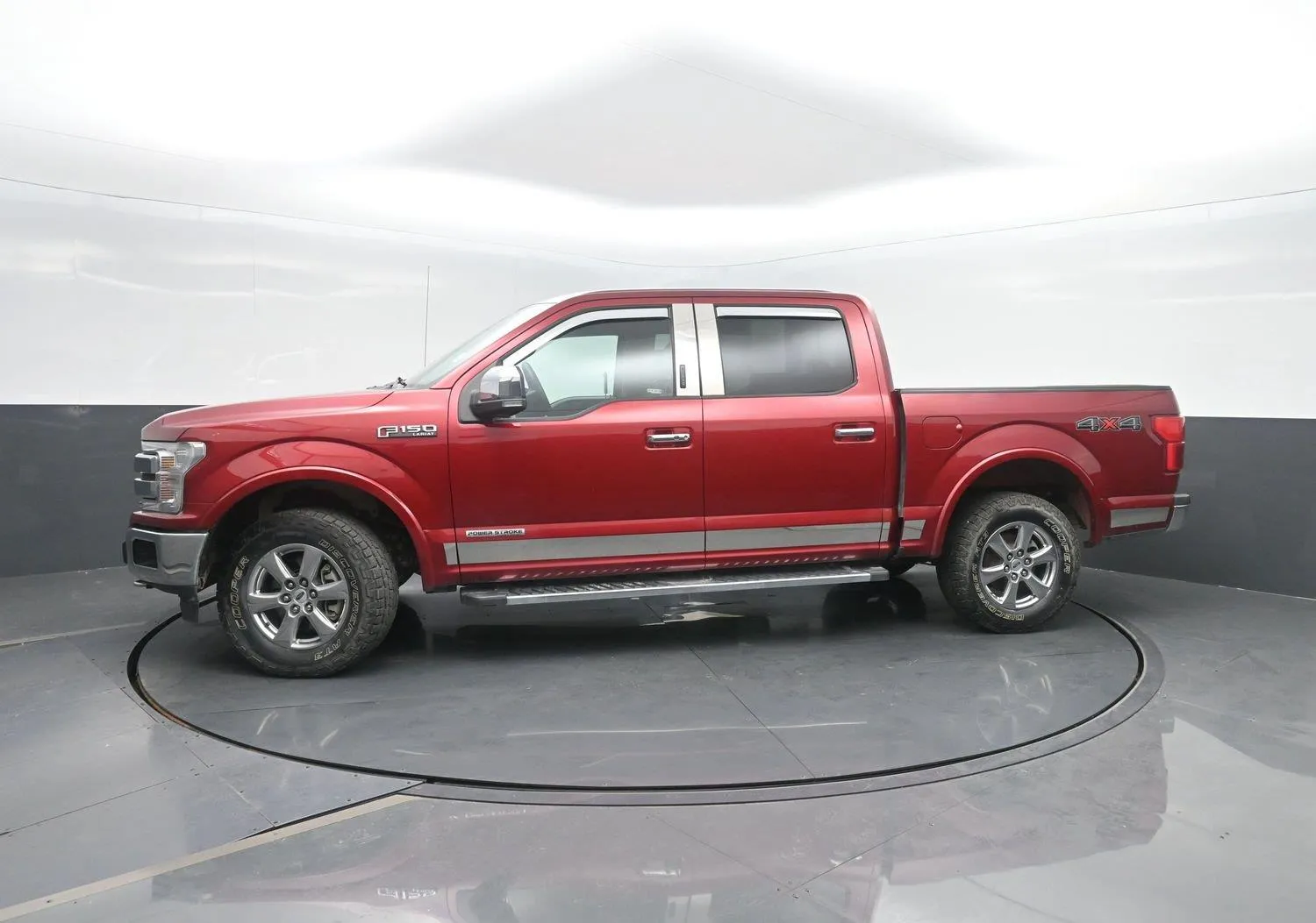 Red 2019 Ford F-150 LARIAT for sale in Charles City, IA