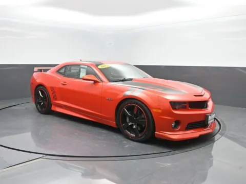 More photos of 2012 Chevrolet Camaro 2SS at Mike Molstead Chevrolet, GMC, IA