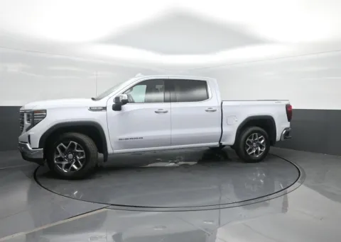 White 2026 GMC SIERRA 1500 4WD CREW CAB 147 SLT for sale in Charles City, IA