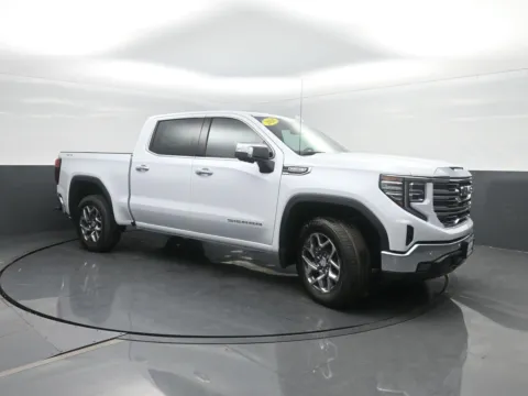 More photos of 2026 GMC SIERRA 1500 4WD CREW CAB 147 SLT at Mike Molstead Chevrolet, GMC, IA