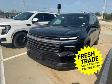 Black 2026 Chevrolet Traverse AWD LT for sale in Charles City, IA