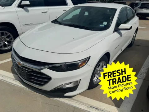 White 2024 CHEVROLET MALIBU 4DR SDN 1LT for sale in Charles City, IA