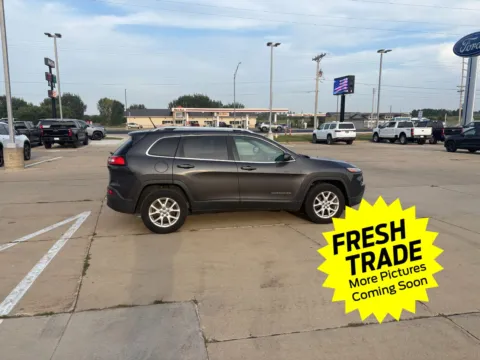 More photos of 2014 Jeep Cherokee Latitude at Mike Molstead Chevrolet, GMC, IA