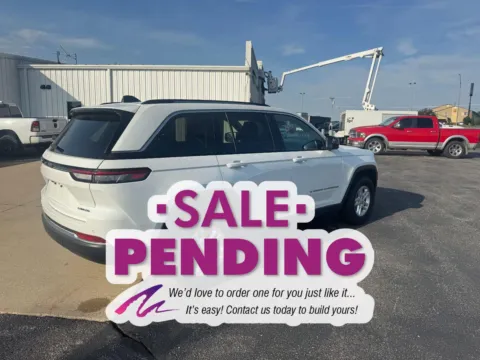 More photos of 2022 Jeep Grand Cherokee Laredo at Mike Molstead Chevrolet, GMC, IA
