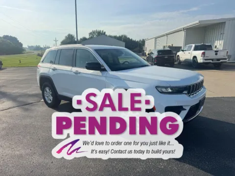 More photos of 2022 Jeep Grand Cherokee Laredo at Mike Molstead Chevrolet, GMC, IA