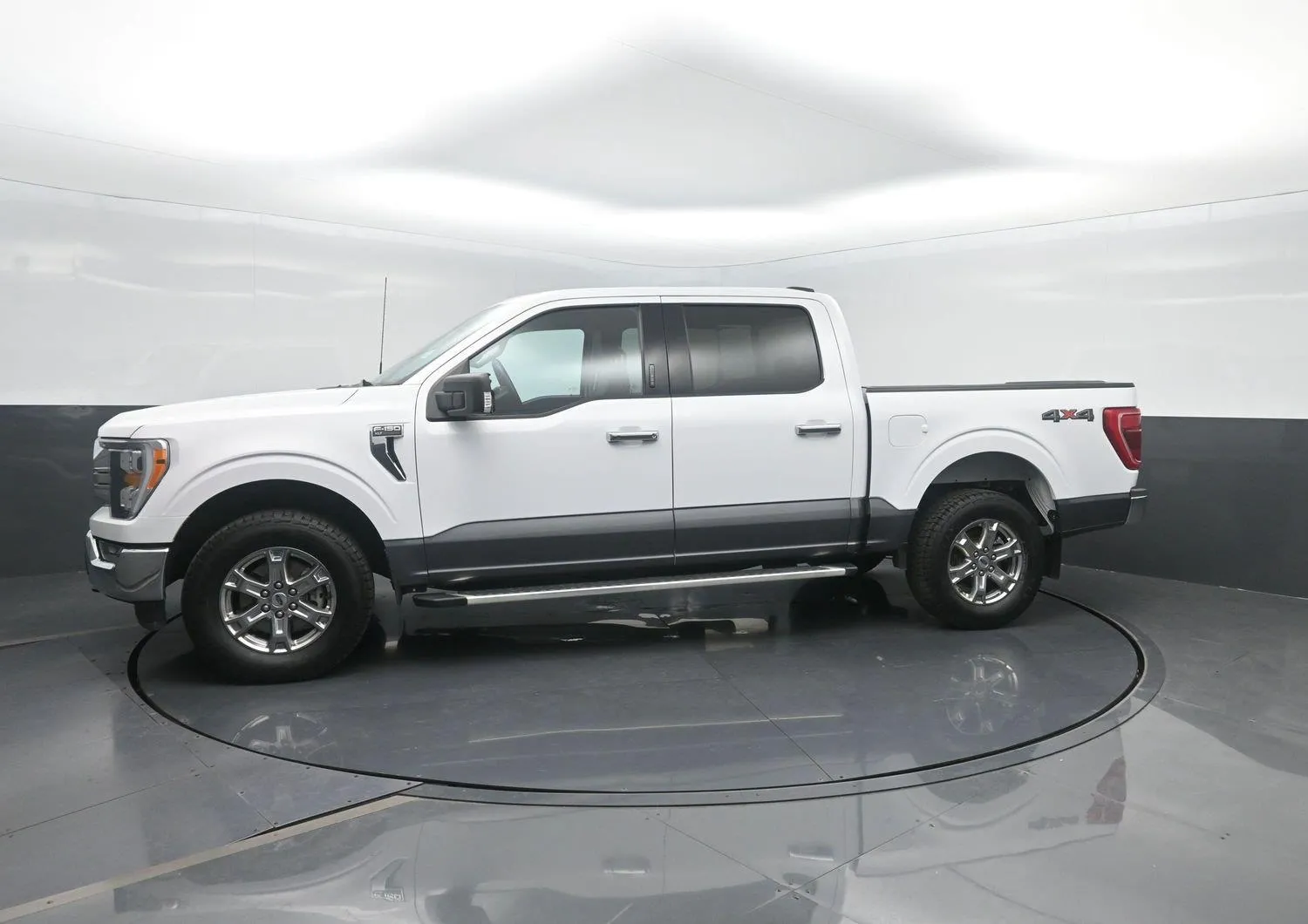 White 2023 Ford F-150 XLT for sale in Charles City, IA