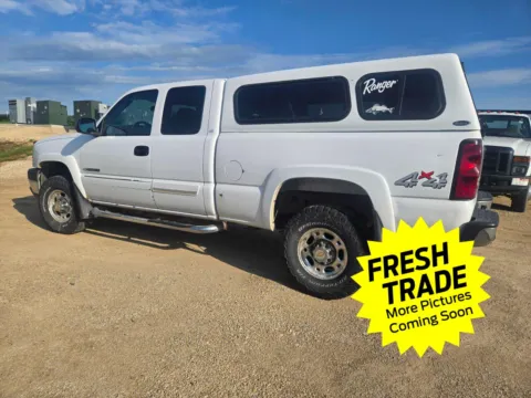 More photos of 2004 Chevrolet Silverado 2500 HD LS at Mike Molstead Chevrolet, GMC, IA