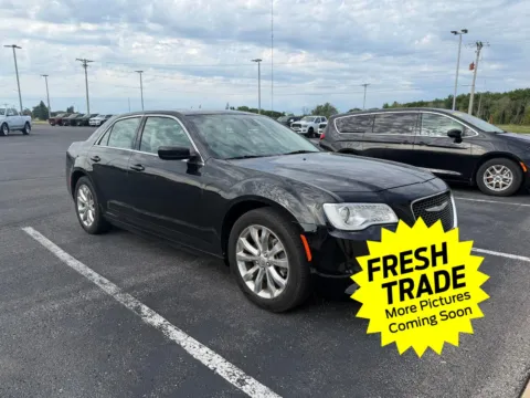 More photos of 2017 Chrysler 300 Limited at Mike Molstead Chevrolet, GMC, IA