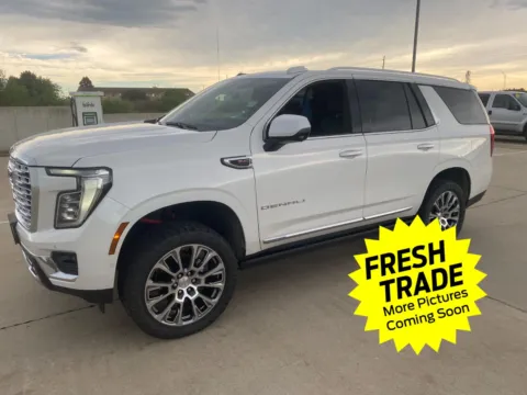 White 2025 GMC Yukon Denali for sale in Charles City, IA