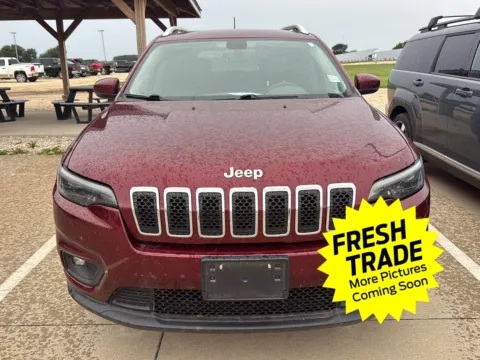 Red 2019 Jeep Cherokee Latitude Plus for sale in Charles City, IA