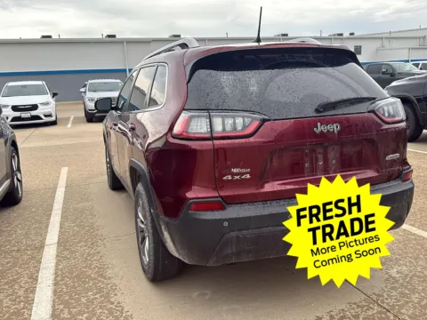 More photos of 2019 Jeep Cherokee Latitude Plus at Mike Molstead Chevrolet, GMC, IA