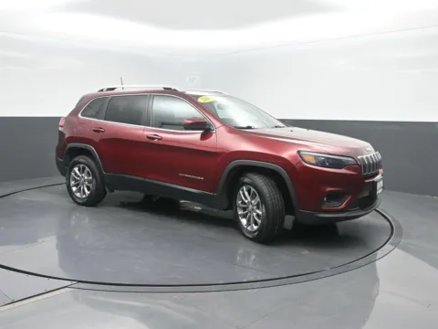 More photos of 2019 Jeep Cherokee Latitude Plus at Mike Molstead Chevrolet, GMC, IA