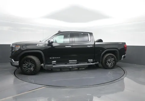 Black 2023 GMC Sierra 1500 SLT for sale in Charles City, IA