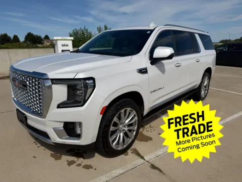White 2023 GMC Yukon XL Denali for sale in Charles City, IA