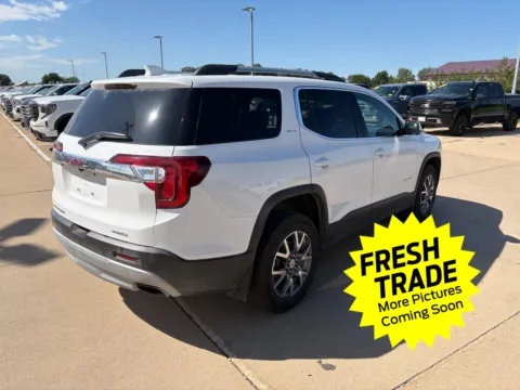 More photos of 2022 GMC Acadia SLT at Mike Molstead Chevrolet, GMC, IA