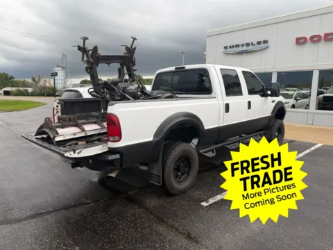 More photos of 2001 Ford Super Duty F-250 Lariat at Mike Molstead Chevrolet, GMC, IA