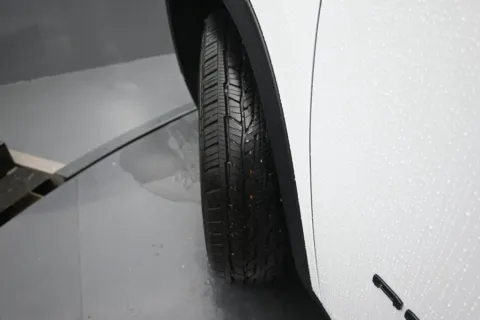 More photos of 2027 GMC Acadia AWD Elevation at Mike Molstead Chevrolet, GMC, IA