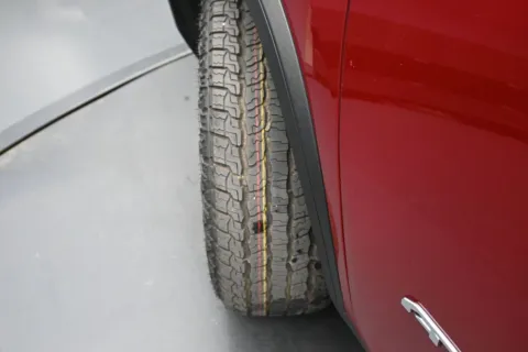 More photos of 2027 GMC Acadia AWD AT4 at Mike Molstead Chevrolet, GMC, IA
