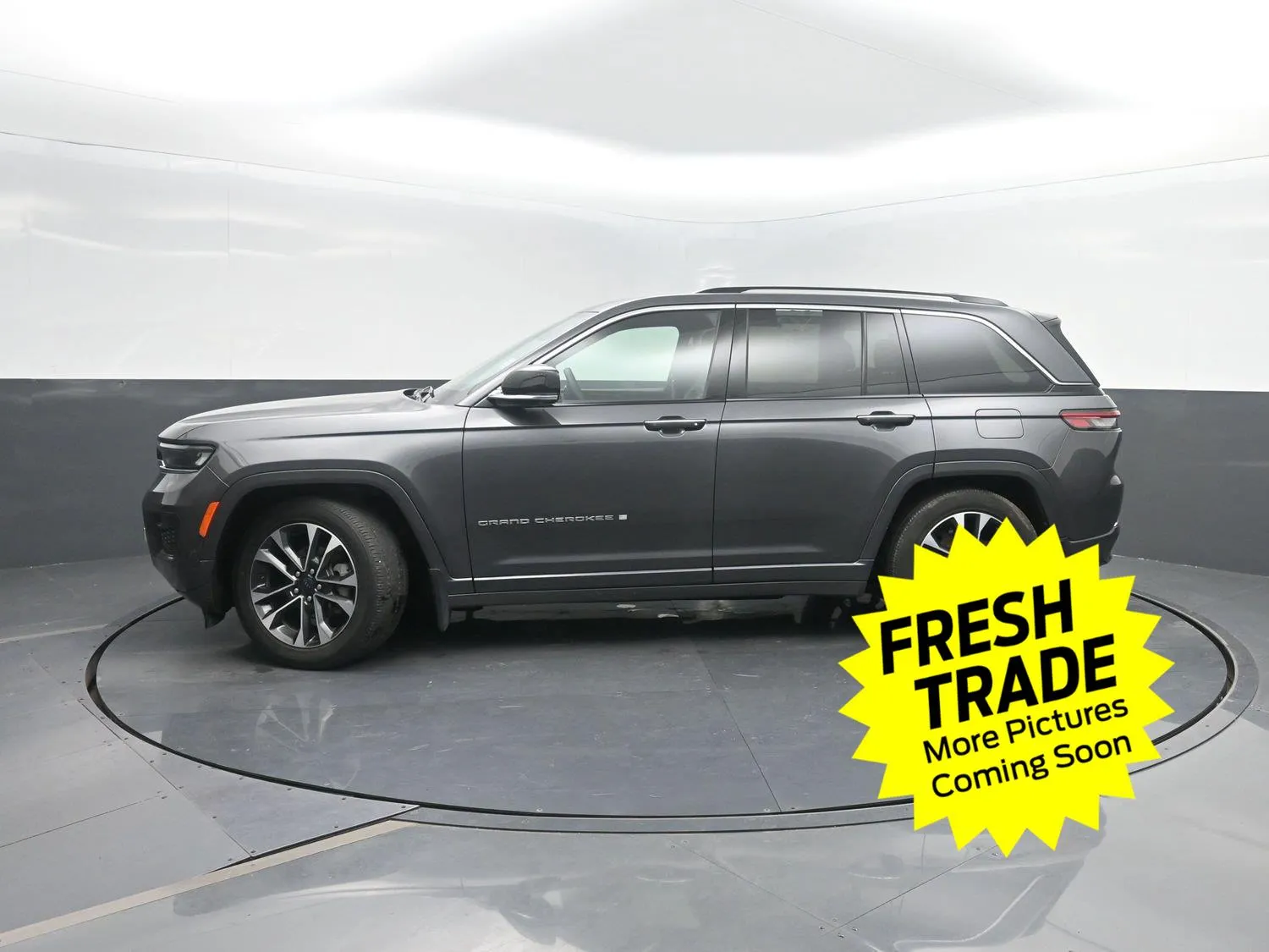 Gray 2022 Jeep Grand Cherokee Overland for sale in Charles City, IA