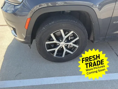 More photos of 2023 Jeep Grand Cherokee L Limited at Mike Molstead Chevrolet, GMC, IA