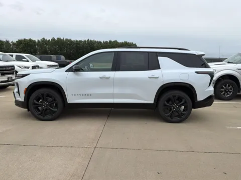 More photos of 2027 Chevrolet Traverse AWD RS at Mike Molstead Chevrolet, GMC, IA