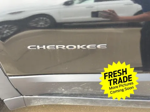 Another view of 2019 Jeep Cherokee Trailhawk Elite for sale in Charles City, IA at Mike Molstead Chevrolet, GMC