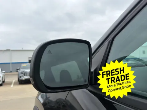 More photos of 2019 Jeep Cherokee Trailhawk Elite at Mike Molstead Chevrolet, GMC, IA