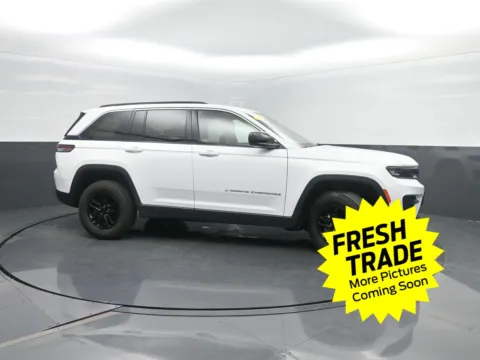 Another view of 2025 JEEP GRAND CHEROKEE Laredo for sale in Charles City, IA at Mike Molstead Chevrolet, GMC