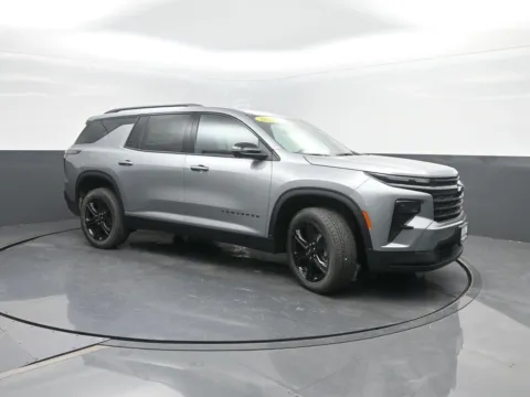 More photos of 2027 Chevrolet Traverse AWD LT at Mike Molstead Chevrolet, GMC, IA