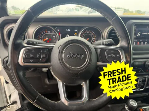 More photos of 2020 Jeep Gladiator Sport S at Mike Molstead Chevrolet, GMC, IA