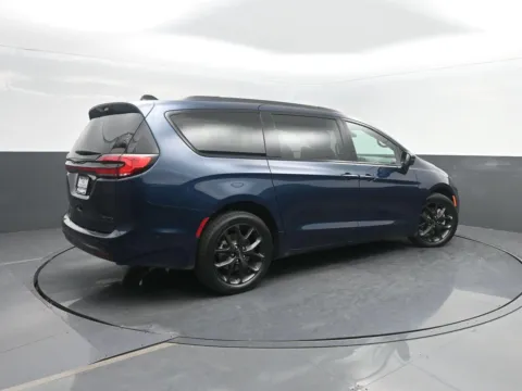 Photos of 2025 Chrysler Pacifica Limited for sale in Charles City, IA at Mike Molstead Chevrolet, GMC