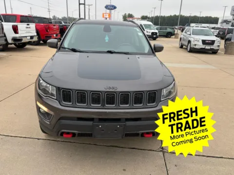 More photos of 2019 Jeep Compass Trailhawk at Mike Molstead Chevrolet, GMC, IA