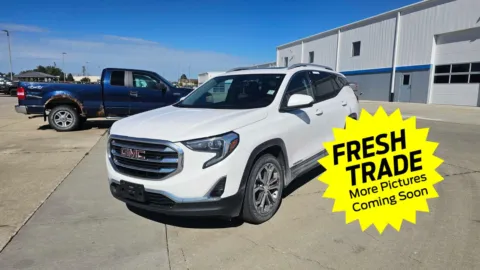 White 2018 GMC Terrain SLT for sale in Charles City, IA