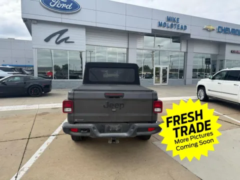 More photos of 2024 Jeep Gladiator Sport S at Mike Molstead Chevrolet, GMC, IA