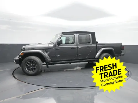 Gray 2024 Jeep Gladiator Sport S for sale in Charles City, IA
