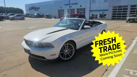 White 2011 Ford Mustang GT Premium for sale in Charles City, IA