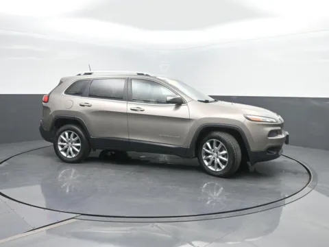 Another view of 2018 Jeep Cherokee Limited for sale in Charles City, IA at Mike Molstead Chevrolet, GMC
