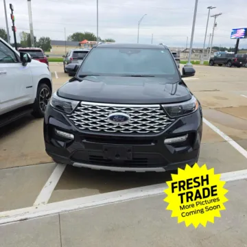 Black 2022 Ford Explorer Hybrid Platinum for sale in Charles City, IA