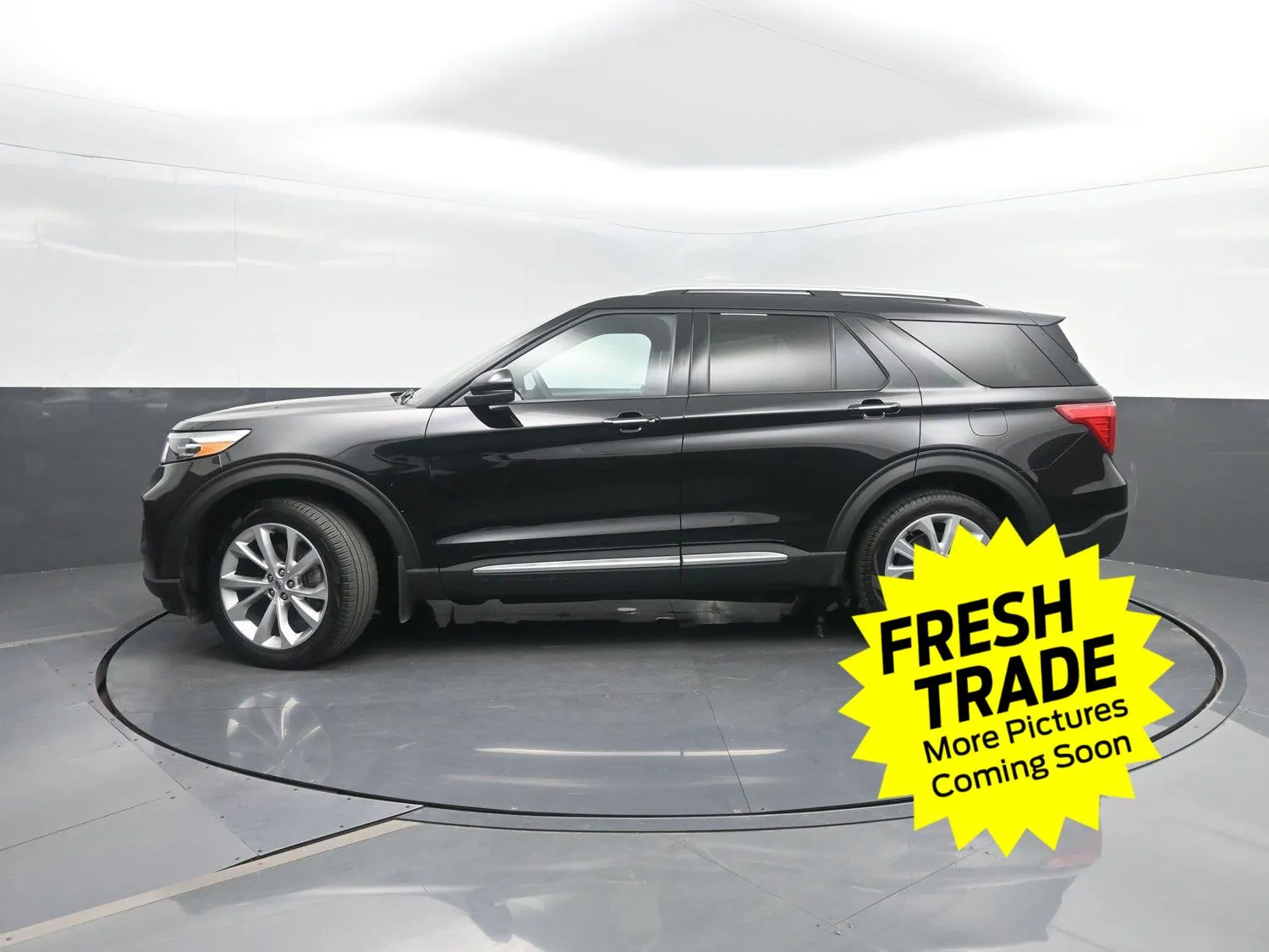 Black 2022 Ford Explorer Hybrid Platinum for sale in Charles City, IA