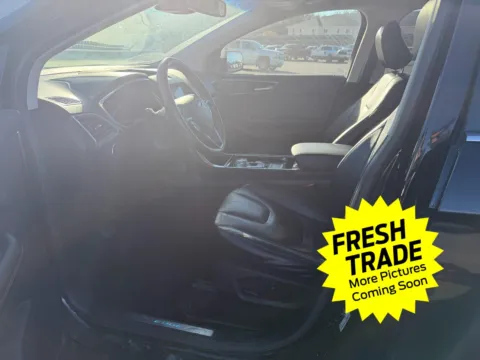 More photos of 2020 Ford Edge Titanium at Mike Molstead Chevrolet, GMC, IA
