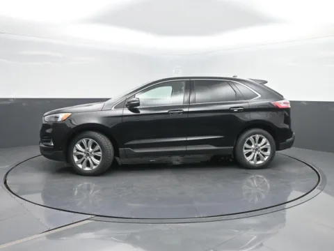 Black 2020 Ford Edge Titanium for sale in Charles City, IA