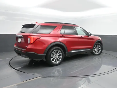 Photos of 2020 Ford Explorer XLT for sale in Charles City, IA at Mike Molstead Chevrolet, GMC
