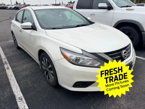 White 2016 Nissan Altima 2.5 SL for sale in Charles City, IA