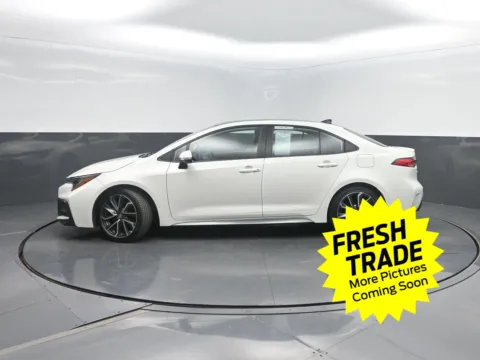 White 2021 Toyota Corolla SE for sale in Charles City, IA