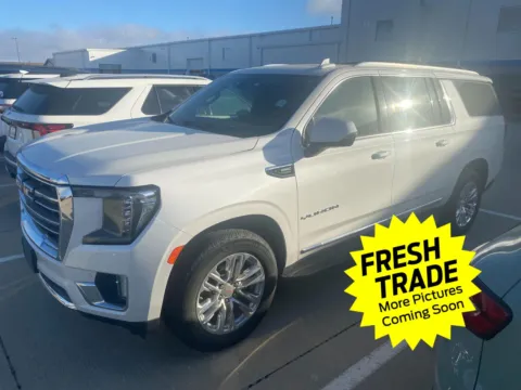White 2021 GMC Yukon XL SLT for sale in Charles City, IA