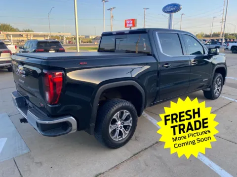 More photos of 2019 GMC Sierra 1500 SLE at Mike Molstead Chevrolet, GMC, IA
