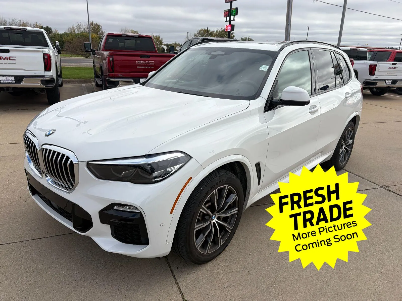 White 2021 BMW X5 xDrive40i for sale in Charles City, IA
