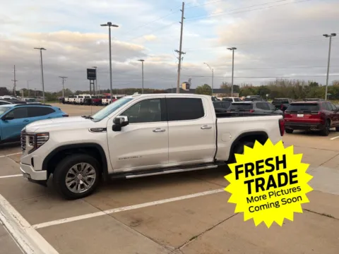 White 2023 GMC Sierra 1500 Denali for sale in Charles City, IA